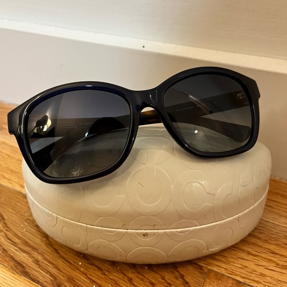 Coach Navy Blue Sunglasses (with Original Case and Cloth) - Picture 4 of 10